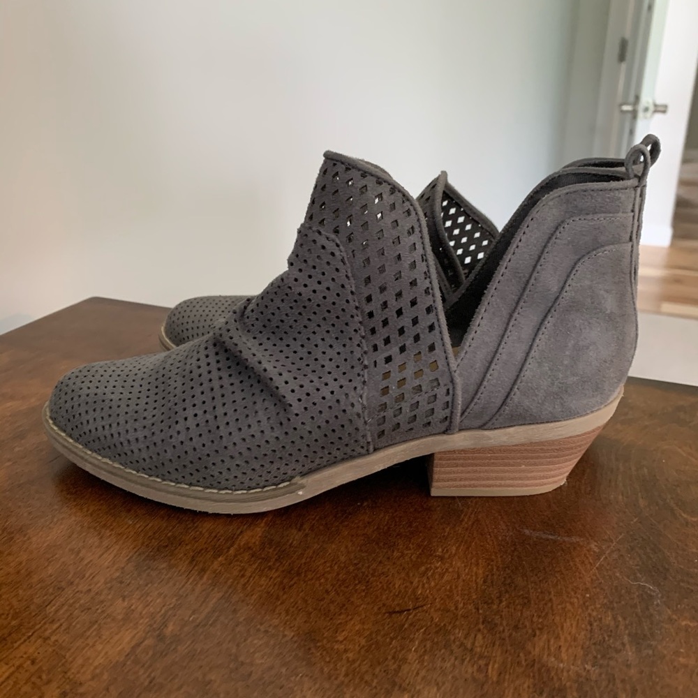 Report Booties.